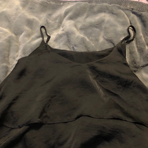 Soft Flowey black tank top - Picture 2 of 3